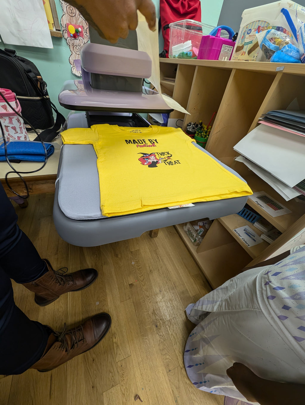 The Creative Tee Co. Kids T-shirt Bar