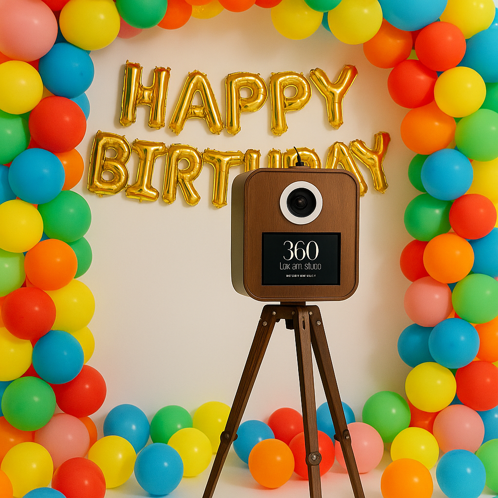 Vintage Luxe Photo Booth